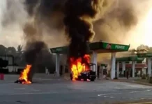 Pobladores prenden fuego a patrulla tras accidente automovilístico en Álamo Temapach Accidente en Veracruz: pobladores queman patrulla de la Policía