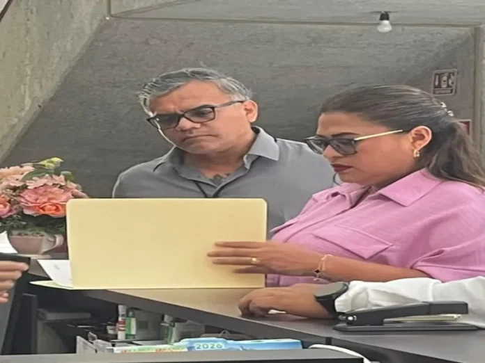 Toma de protesta de la nueva alcaldesa La nueva Alcaldesa de Ixhuatlán del Sureste asume el cargo