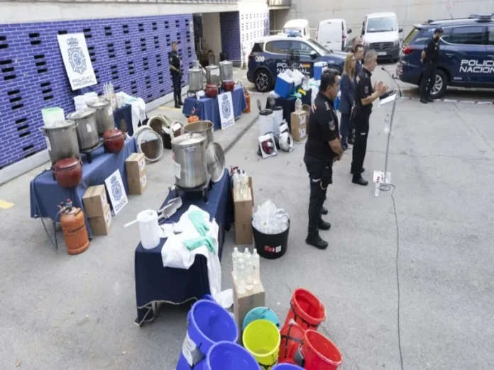 Incautación de metanfetamina del CJNG La policía incauta 2.5 toneladas de metanfetamina del CJNG en España