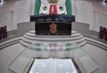 Tras desafuero de dos alcaldes, llaman a suplentes para asumir gobiernos de Ixhuatlán y Úrsulo Galván Desafuero de alcaldes en Veracruz: Ixhuatlán y Úrsulo Galván