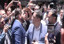 Gritos y empujones en la Permanente: Carlos Gutiérrez y Arturo Ávila se lanzan acusaciones de «corrupto» y «narco» Diputados enfrentados en el Congreso con acusaciones de corrupto y narco