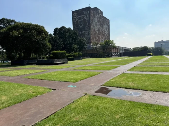 Aspirantes a la UNAM se registran para el examen de control UNAM