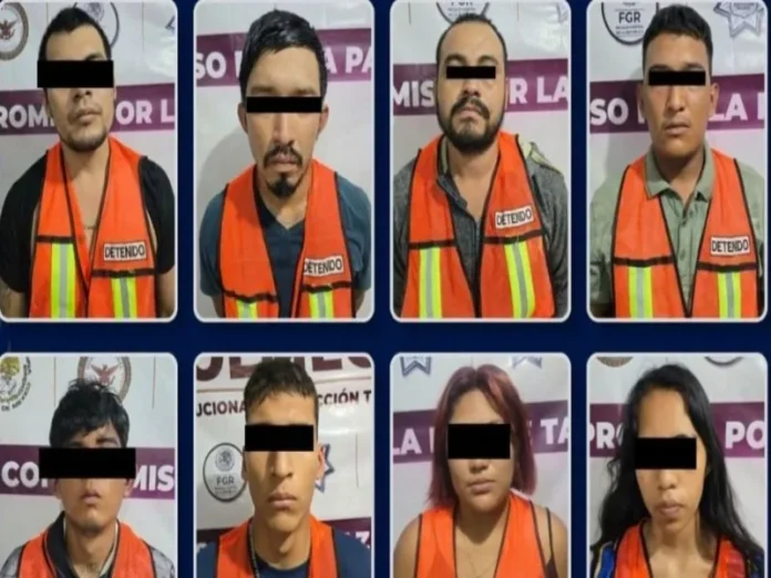 Incendio de tiendas y vehículos en Tabasco Incendio en Tabasco de tiendas de conveniencia y vehículos en la capital del estado
