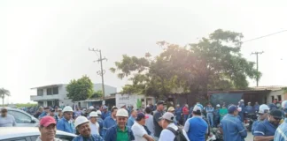 Obreros del Ingenio San Pedro, en Veracruz, se presentan a trabajar y pasan lista; esperan noticias sobre el cierre Trabajadores del Ingenio San Pedro en Veracruz se presentan a laborar