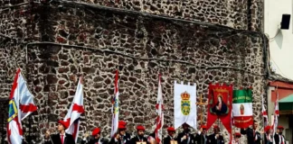 Grupo de ultraderecha realiza «Paseo del Pendón» en CdMx pese a cancelación previa y críticas de Sheinbaum Participantes del Paseo del Pendón en la CDMX con pendones y crucifijos