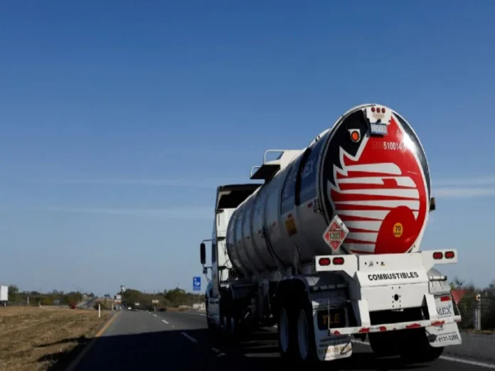 Pemex registra caída en ganancias Pemex cae con una disminución del 70% en ganancias durante el segundo trimestre 2026