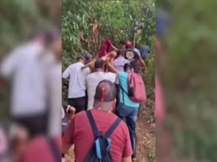 Rescate de pescador en cenote Pescador encontrado con vida en cenote en Veracruz Oaxaca