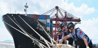 Tifón «Dolphin» obliga a cancelar más de mil 300 vuelos en el oriente de China Tifón Dolphin causa estragos en China con fuertes lluvias y deslizamientos de tierra