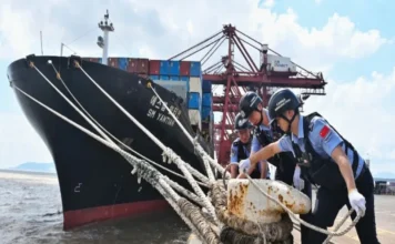 Tifón «Dolphin» obliga a cancelar más de mil 300 vuelos en el oriente de China Tifón Dolphin causa estragos en China con fuertes lluvias y deslizamientos de tierra