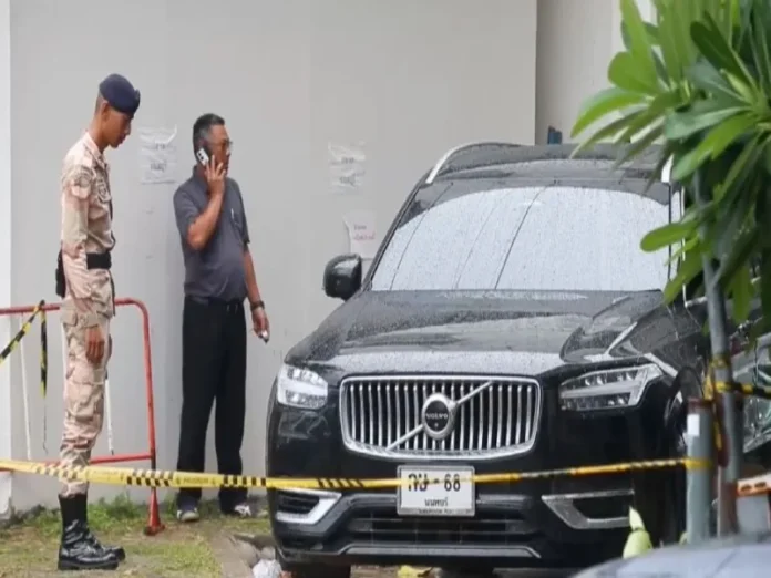 Tiroteo en edificio gubernamental de Tailandia Imagen de un tiroteo en Tailandia que dejó un muerto y un herido
