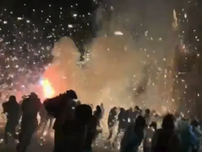 Imagen de un torito de pirotecnia Torito pirotecnia causó un accidente en las fiestas de Xico Veracruz