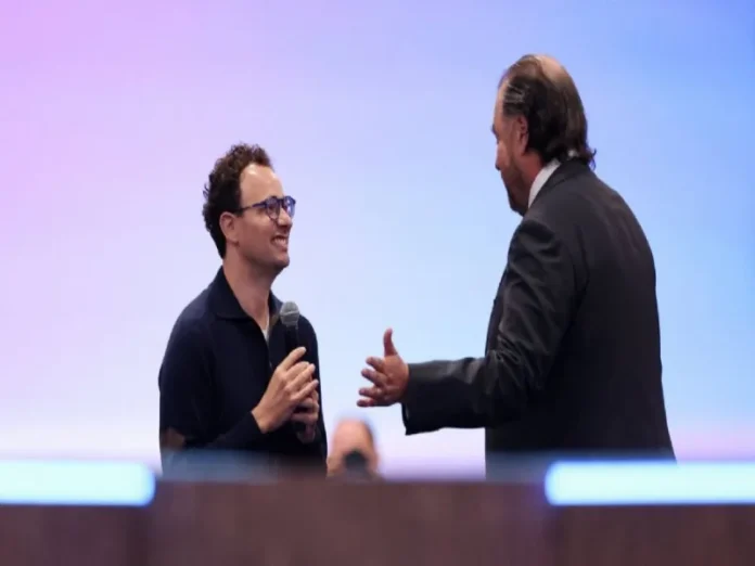 Ejecutivos de OpenAI, Anthropic y Google firmando acuerdo ilegal IA