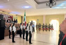 Ejército Mexicano participó con su Banda de Guerra en la Ceremonia de Graduación de la UPAV Banda de Guerra UPAV interpretando en la graduación de la UPAV en Minatitlán