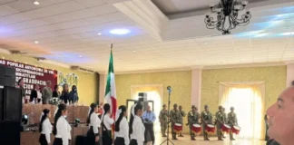Ejército Mexicano participó con su Banda de Guerra en la Ceremonia de Graduación de la UPAV Banda de Guerra UPAV interpretando en la graduación de la UPAV en Minatitlán
