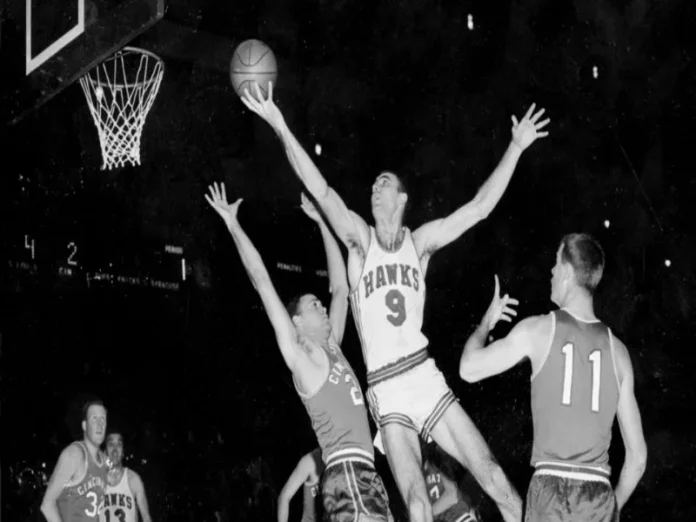 Bob Pettit, leyenda de los Hawks y primer MVP de la NBA Bob Pettit figura histórica del baloncesto y primer MVP de la NBA