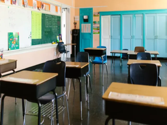 Gobernadora Marina del Pilar anuncia clases a distancia por calor extremo Imagen que muestra la medida de clases a distancia en Baja California por calor extremo