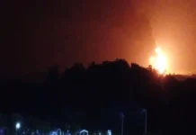 Explosión en Jáltipan deja al menos tres personas fallecidas y varios lesionados Imagen de la explosión en Jáltipan con columna de fuego y humo