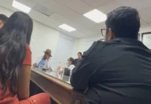 Si no quieren operar, no operen: responde coordinador estatal de IMSS-Bienestar en Veracruz ante falta de insumos y medicinas Imagen que muestra al coordinador estatal del IMSS-Bienestar hablando sobre falta de medicamentos