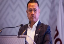 Fiscal de Michoacán renuncia al cargo tras ser designado como virtual candidato de Morena a la gubernatura Imagen del fiscal de Michoacán anunciando su renuncia