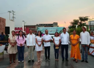 Cosoleacaque comparte su historia, cultura y tradición en Cárdenas, Tabasco Imagen de la historia Cosoleacaque durante el encuentro cultural