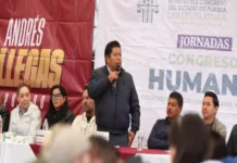 «Busco verdad y justicia», exige alcalde de Tecamachalco tras homicidio de su hijo Manifestación del alcalde exigiendo verdad tras homicidio de hijo