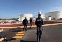 «Huachicol» en Guanajuato: aseguran 59 millones de litros de hidrocarburo en una empresa Incautación de huachicol en Guanajuato durante operativo federal