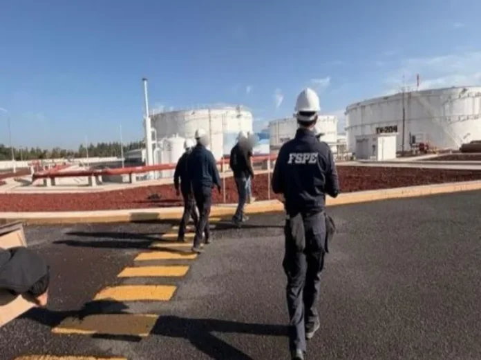 Operativo de incautación de huachicol en Guanajuato Incautación de huachicol en Guanajuato durante operativo federal