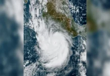El huracán «Polo» podría alcanzar vientos de casi 300 kilómetros por hora; «es extremadamente peligro», advierte el NHC Imagen del huracán Polo acercándose a la costa mexicana