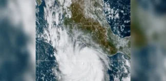 El huracán «Polo» podría alcanzar vientos de casi 300 kilómetros por hora; «es extremadamente peligro», advierte el NHC Imagen del huracán Polo acercándose a la costa mexicana