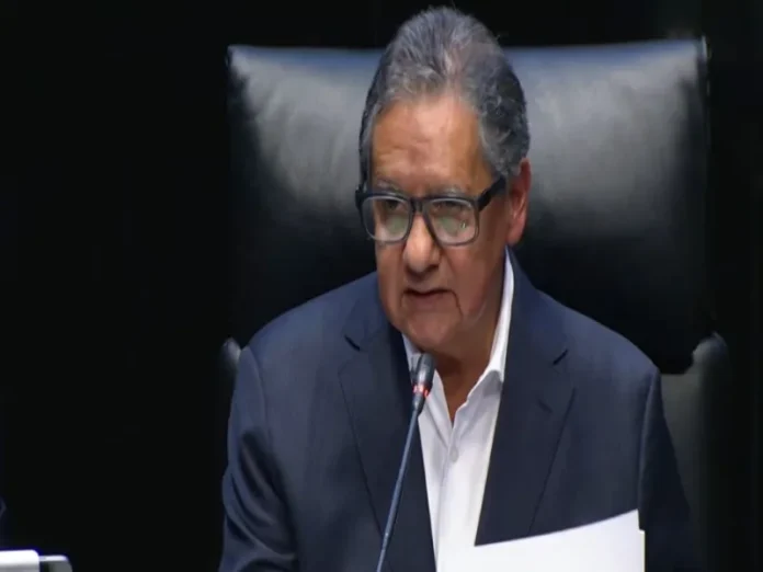 Higinio Martínez habla de 'lesionados golpes' en la selección de coordinadores Imagen que muestra a Higinio Martínez hablando de lesionados golpes en Morena