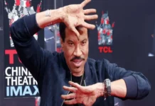 El cantante Lionel Richie sale del hospital después de tres días internado y tras someterse a pruebas cardíacas Lionel Richie tras pruebas cardiacas y alta hospitalaria