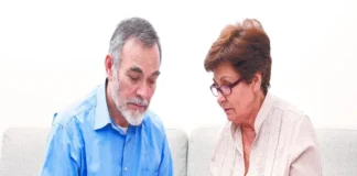 Pensiones en América Latina bajo presión por menor cotización Imagen que ilustra pensiones informalidad edad en contexto latinoamericano