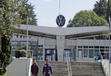 Cae 1.43% interanual la producción de vehículos ligeros en México durante agosto, reporta el Inegi Gráfica de producción de vehículos ligeros según INEGI