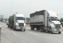 Registran hasta 40 robos diarios a transportistas en carreteras de México Imagen que muestra la peligrosidad de los robos a transportistas en carreteras mexicanas