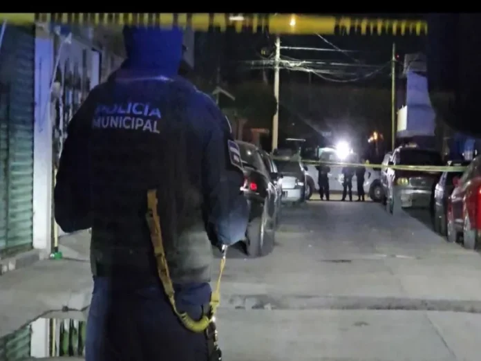 Operativo de búsqueda tras secuestro de policía en Guanajuato Imagen del secuestro policía Guanajuato en zona del Banco del Bienestar
