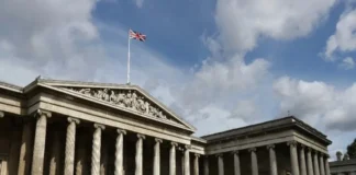 Museo Británico evacúa a más de 3 mil visitantes de la exposición del Tapiz de Bayeux por conato de incendio Evacuación del Museo Británico para proteger el Tapiz de Bayeux