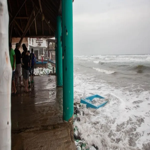 Escuelas cerradas por la tormenta tropical Rachel en Jalisco Escuelas cerradas debido a la tormenta tropical Rachel