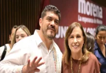 Rocío Nahle, gobernadora de Veracruz, lamenta el fallecimiento del diputado Zenyazen Escobar Fotografía del diputado Zenyazen Escobar en el Congreso