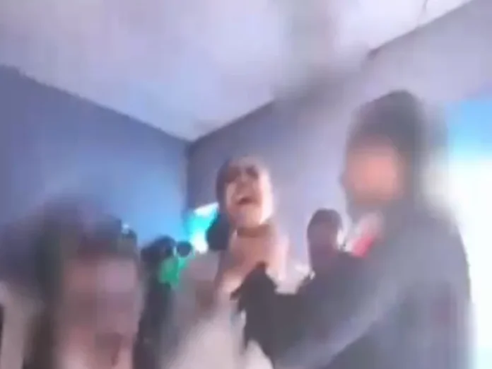 Imagen del caso de agresión a mujer al director operativo de Policía de León