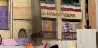 «Documentar no es provocar»: periodistas de Morels condenan agresiones en marcha del 2 de octubre Imagen que muestra agresiones a periodistas durante la protesta
