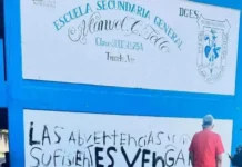 Por amenazas, suspenden clases en secundaria de Veracruz Imagen de amenazas escolares pintadas en la pared de la escuela