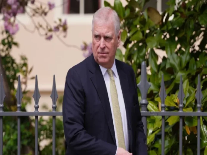 Imagen de Andrew Mountbatten Windsor en la Royal Lodge