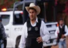 Venganza del CJNG es el móvil del asesinato de Carlos Manzo, según investigación de la fiscalía de Michoacán Fotografía que muestra la investigación del asesinato de Carlos Manzo en Uruapan