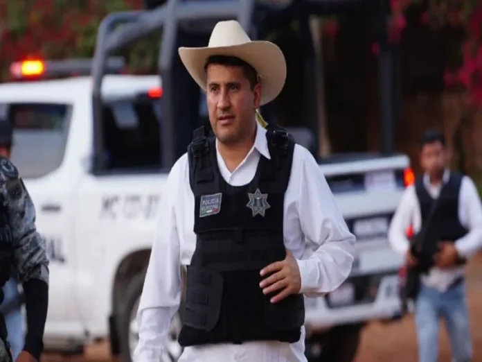 Imagen del operativo contra el CJNG tras el asesinato de Carlos Manzo Fotografía que muestra la investigación del asesinato de Carlos Manzo en Uruapan