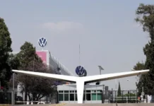 Sindicato de Volkswagen en Puebla votarán por nuevo convenio contractual que contempla alza salarial Imagen del aumento salarial Volkswagen en la planta de Puebla