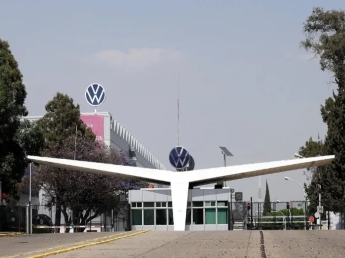 Imagen del aumento salarial Volkswagen en la planta de Puebla