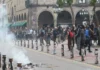 Bloque negro vandaliza puerta de Palacio de Gobierno tras marcha por el agua en Guadalajara Incendio del bloque negro en la puerta del Palacio de Gobierno de Guadalajara