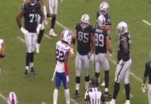 Defensivo de Bills es suspendido tras lanzar un escupitajo a receptor de Raiders Imagen del incidente de C.J. Gardner-Johnson suspensión durante el juego