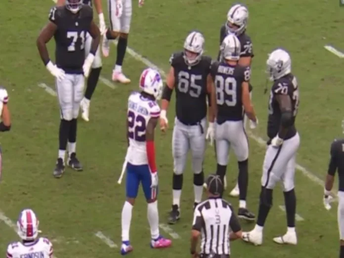 C.J. Gardner-Johnson suspendido tras escupitajo en partido de la NFL Imagen del incidente de C.J. Gardner-Johnson suspensión durante el juego