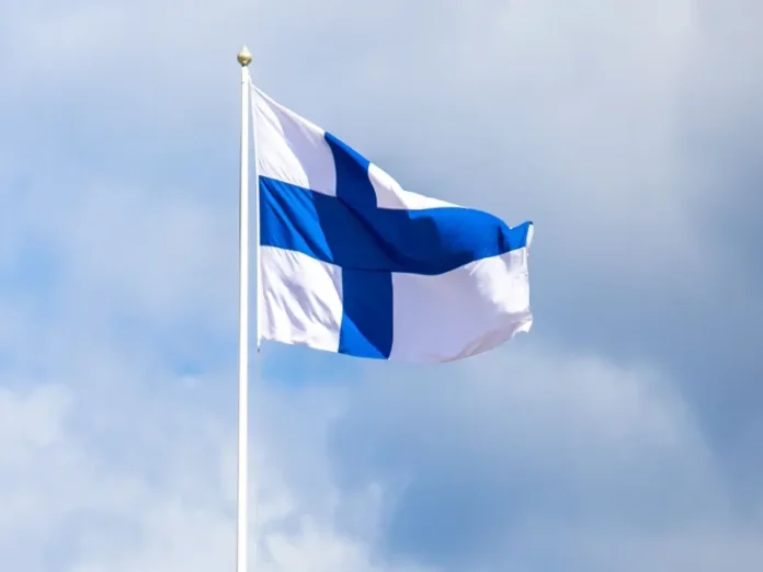 Obra detenida de centros de datos en Finlandia Imagen que muestra la detención de los centros de datos Finlandia por impacto ambiental